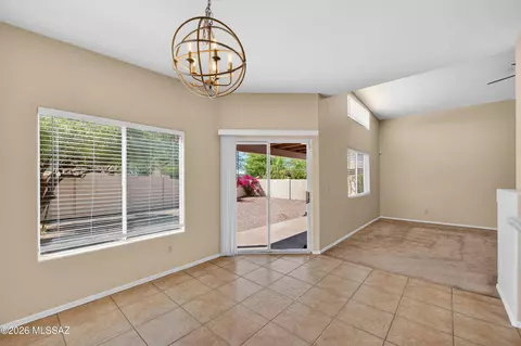 Dining - 508 E Squirrel Tail Dr, Tucson, AZ 85704 photo 3 of 3