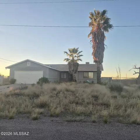 100 Calle Chiapas, Rio Rico, AZ 85648