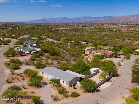 14029 E Race Horse Pl, Vail, AZ 85641