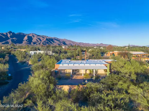 1600 Entrada Quinta, Tucson, AZ 85718