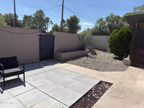 2619 E Prince Rd, Tucson, AZ 85716