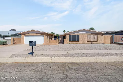 618 N Eastview Ave, Tucson, AZ 85710