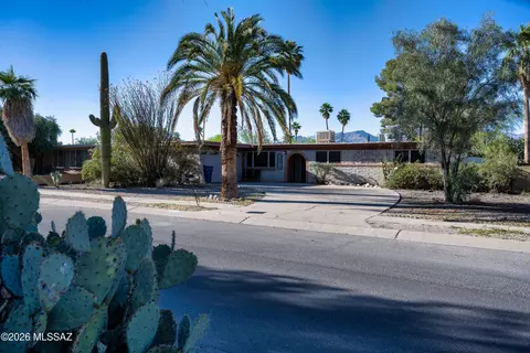 7749 E Pima St, Tucson, AZ 85715