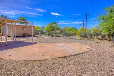 Exterior - 406 S Holcomb Cir, Vail, AZ 85641 photo 4 of 7