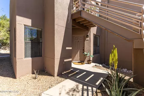 6655 N Canyon Crest Dr #11166, Tucson, AZ 85750