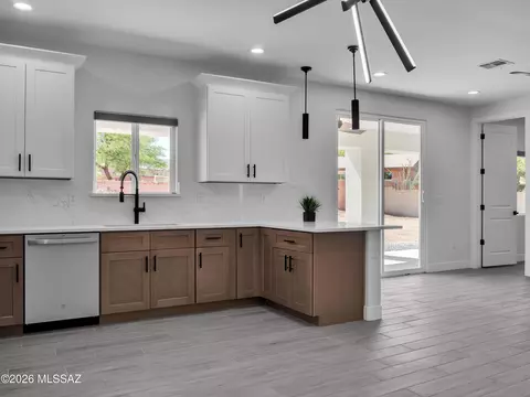 650 E Atlanta Pl, Vail, AZ 85641 photo 14