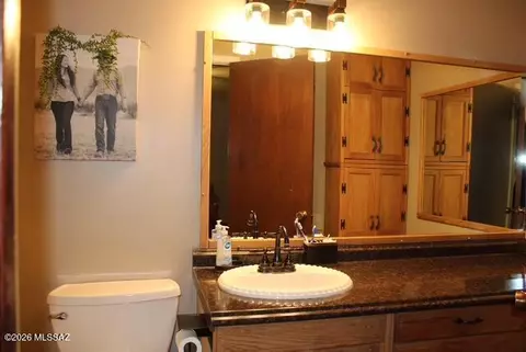 Bath - 1201 E Old Stewart Rd, Willcox, AZ 85643 photo 6 of 7