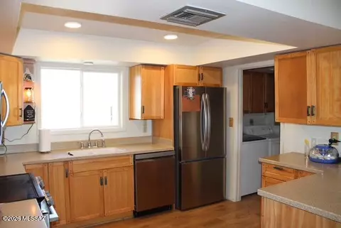 Kitchen - 1201 E Old Stewart Rd, Willcox, AZ 85643 photo 4 of 5