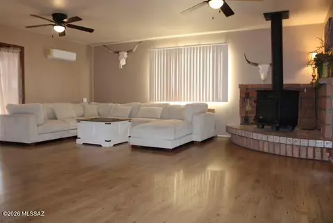 Living - 1201 E Old Stewart Rd, Willcox, AZ 85643 photo 2 of 3