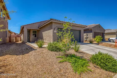 12600 E Caden Dr, Vail, AZ 85641