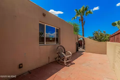 Exterior - 1130 E Spring St, Tucson, AZ 85719 photo 11 of 14