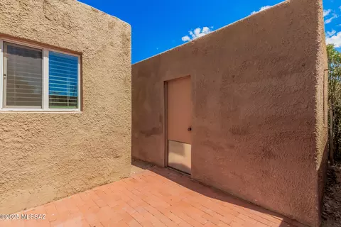Exterior - 1130 E Spring St, Tucson, AZ 85719 photo 12 of 14