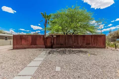 Exterior - 1130 E Spring St, Tucson, AZ 85719 photo 3 of 14