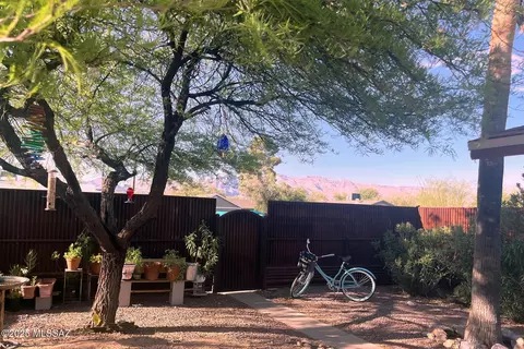 Exterior - 1130 E Spring St, Tucson, AZ 85719 photo 7 of 14