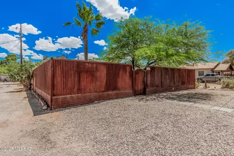 Exterior - 1130 E Spring St, Tucson, AZ 85719 photo 4 of 14