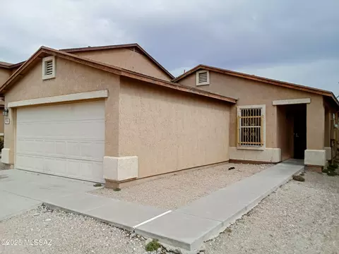 7363 S Bolingbroke Ave, Tucson, AZ 85746