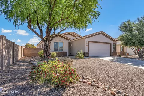 11704 W Fordson Dr, Marana, AZ 85653