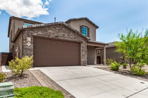 8095 S Soltero Mine Dr, Tucson, AZ 85747