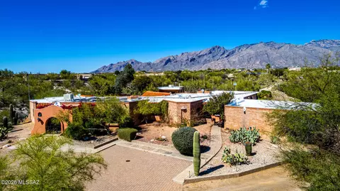 4477 E Saranac Dr, Tucson, AZ 85718