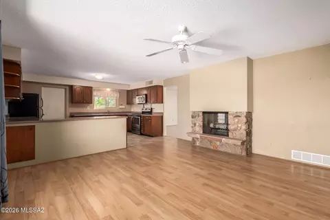 Living - 450 E Deone Ln, Tucson, AZ 85704 photo 3 of 7