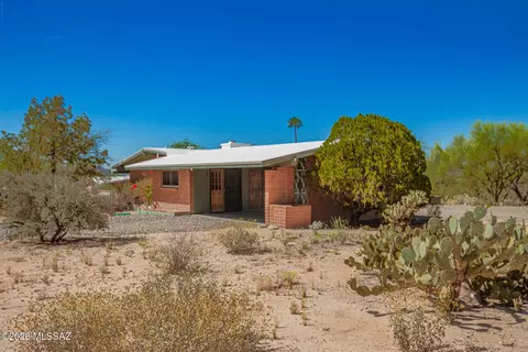 Exterior - 450 E Deone Ln, Tucson, AZ 85704 photo 11 of 12