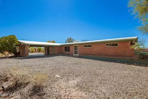 Exterior - 450 E Deone Ln, Tucson, AZ 85704 photo 10 of 12