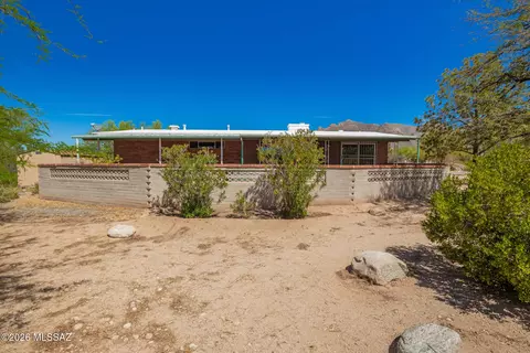 Exterior - 450 E Deone Ln, Tucson, AZ 85704 photo 6 of 12