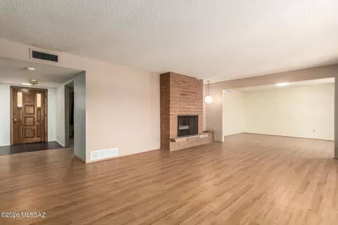 Living - 450 E Deone Ln, Tucson, AZ 85704 photo 6 of 7