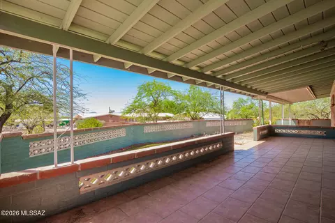 Exterior - 450 E Deone Ln, Tucson, AZ 85704 photo 3 of 12