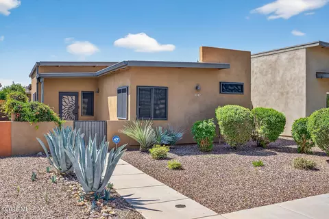 3047 N Dales Crossing Dr, Tucson, AZ 85745