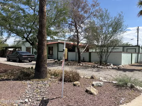 4138 E Desert Pl, Tucson, AZ 85712