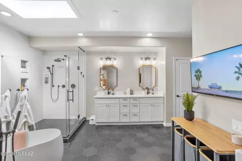 Bath - 3311 E 4th St, Tucson, AZ 85716 photo 7 of 7
