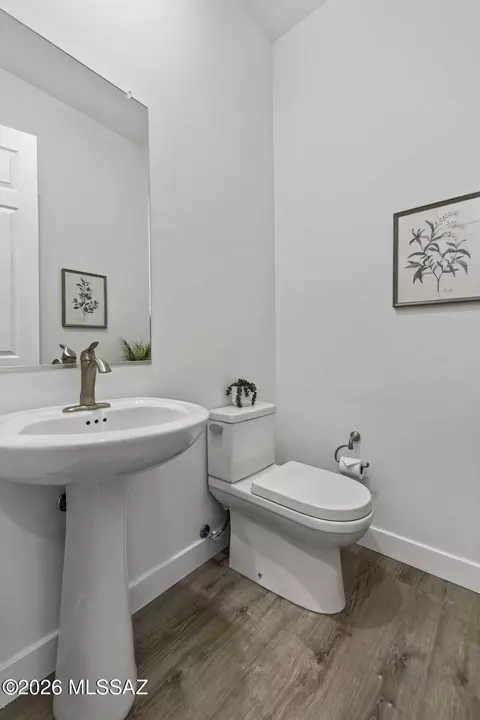 Bath - 12791 E Tortoise Pointe Pl, Vail, AZ 85641 photo 2 of 4