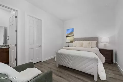 Bedroom - 12791 E Tortoise Pointe Pl, Vail, AZ 85641 photo 5 of 8