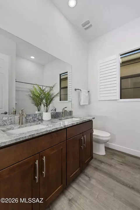 Bath - 12791 E Tortoise Pointe Pl, Vail, AZ 85641 photo 4 of 4