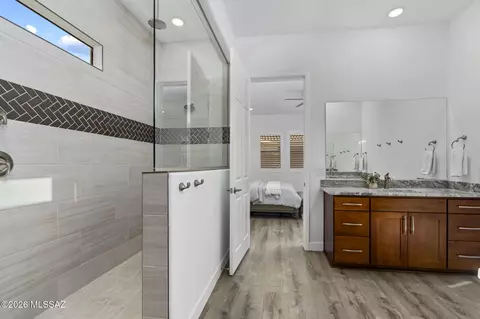 Bath - 12791 E Tortoise Pointe Pl, Vail, AZ 85641 photo 1 of 4