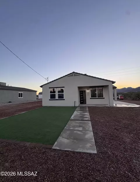 1854 E Tijuana Ct, Rio Rico, AZ 85648