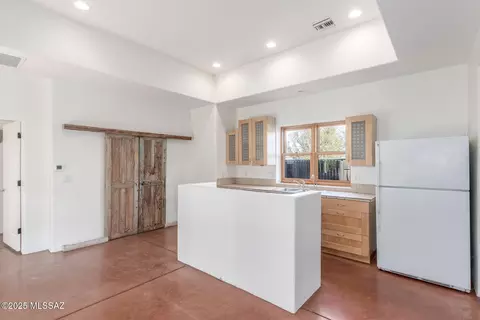 1012 S 8th Ave, Tucson, AZ 85701