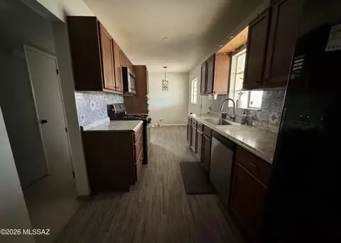 Kitchen - 4702 E Montecito St, Tucson, AZ 85711 photo 1 of 2