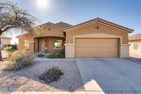 432 S Blue River Loop, Vail, AZ 85641