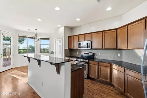 Kitchen - 432 S Blue River Loop, Vail, AZ 85641 photo 1 of 6