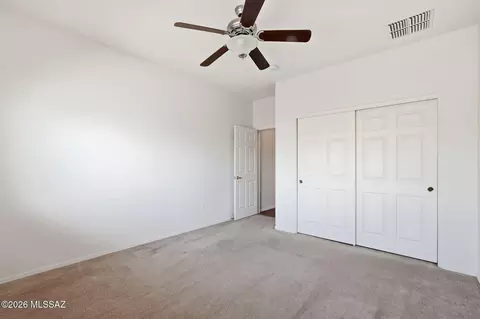 Bedroom - 940 N Deep Rock Dr, Vail, AZ 85641 photo 6 of 7