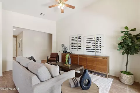 Living - 940 N Deep Rock Dr, Vail, AZ 85641 photo 5 of 5