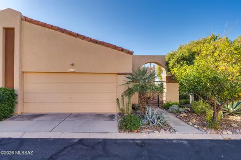 679 W Sunlight Ln, Tucson, AZ 85704