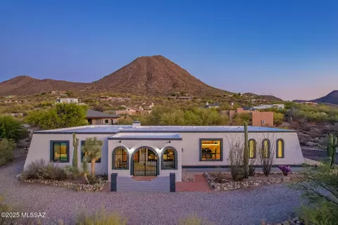 940 N Smoketree Cir, Tucson, AZ 85745