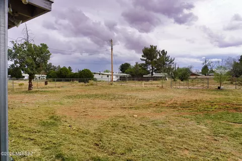 Exterior - 1016 E Justin St, Pearce, AZ 85625 photo 7 of 10