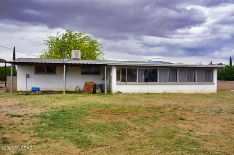 Exterior - 1016 E Justin St, Pearce, AZ 85625 photo 9 of 10
