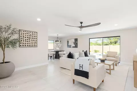 7285 E Shoreline Dr, Tucson, AZ 85715 photo 4