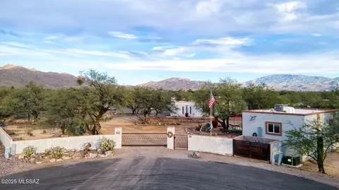 9660 E Bay Tree Pl, Tucson, AZ 85749