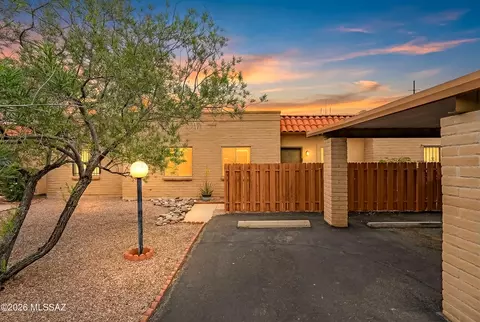 782 S Pantano Rd, Tucson, AZ 85710